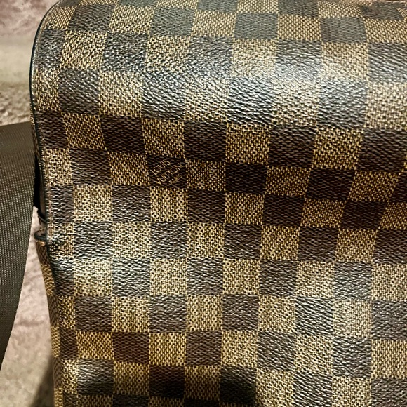 Louis Vuitton Damier Graphite Cross Chest Travel Bag. 100% authentic! - Picture 13 of 15